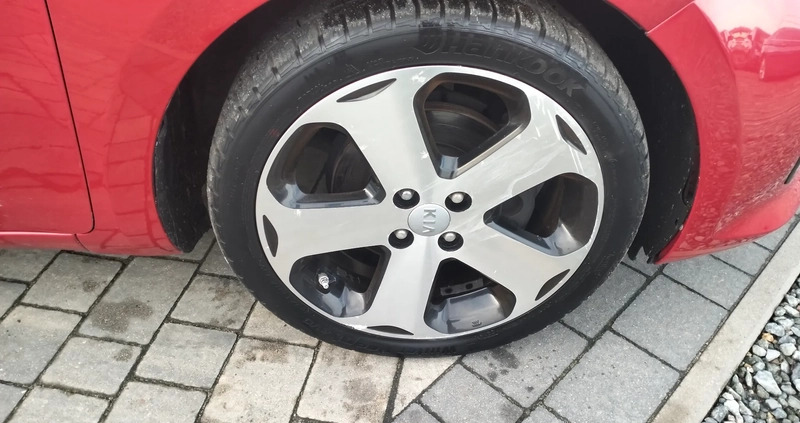 Kia Rio cena 31900 przebieg: 99137, rok produkcji 2015 z Krośniewice małe 436